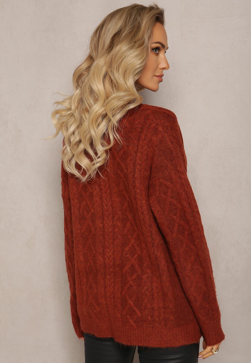 Bordowy Zapinany Kardigan z Trójkątnym Dekoltem i Warkoczykowy Splot Juessa