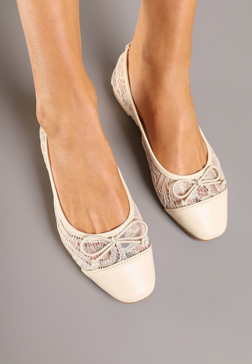 Beżowe Koronkowe Balerinki Vices z Ozdobną Kokardką Desanelis