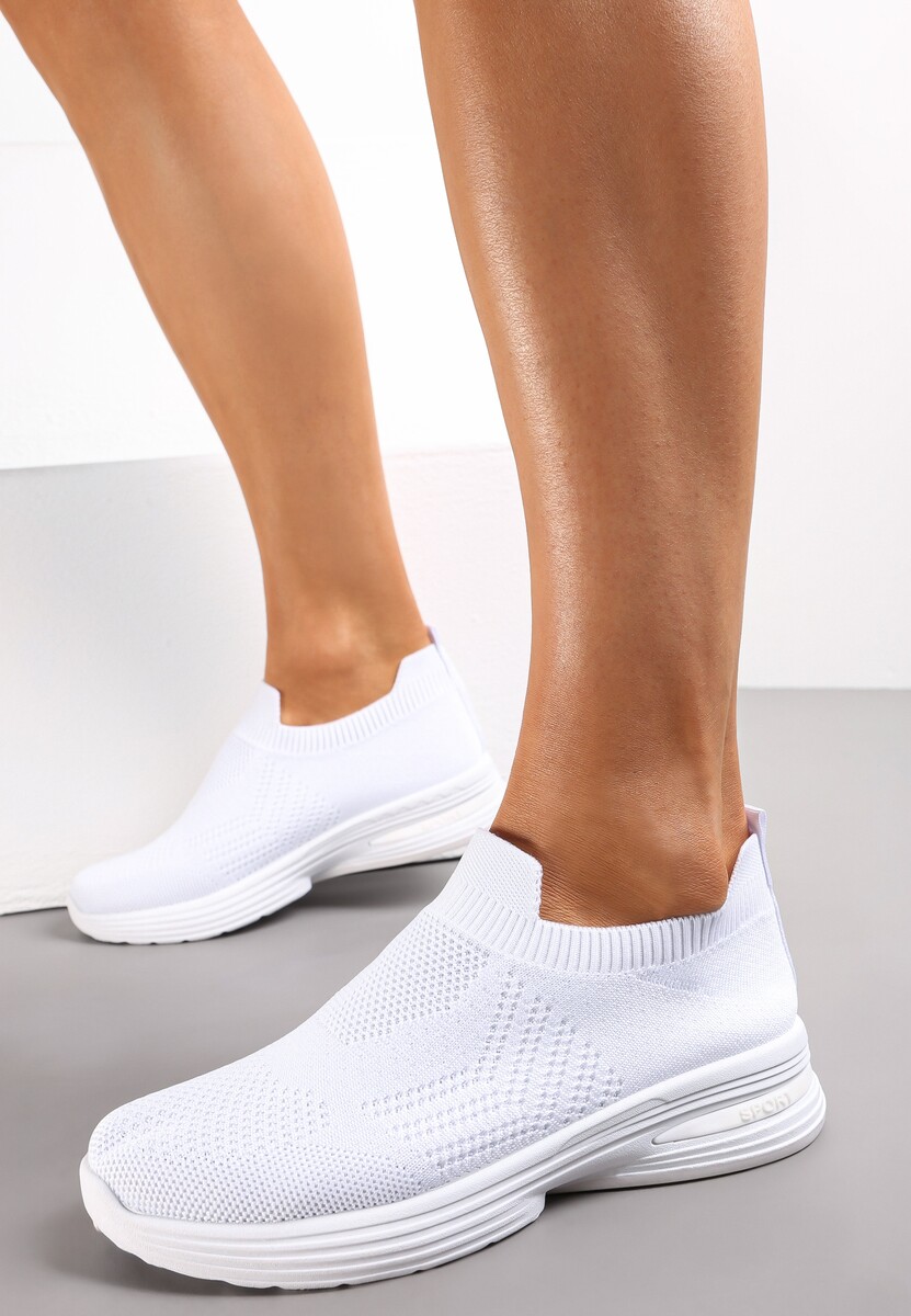 Czarne Buty Sportowe z Perforacyjnego Materiału Sherlina