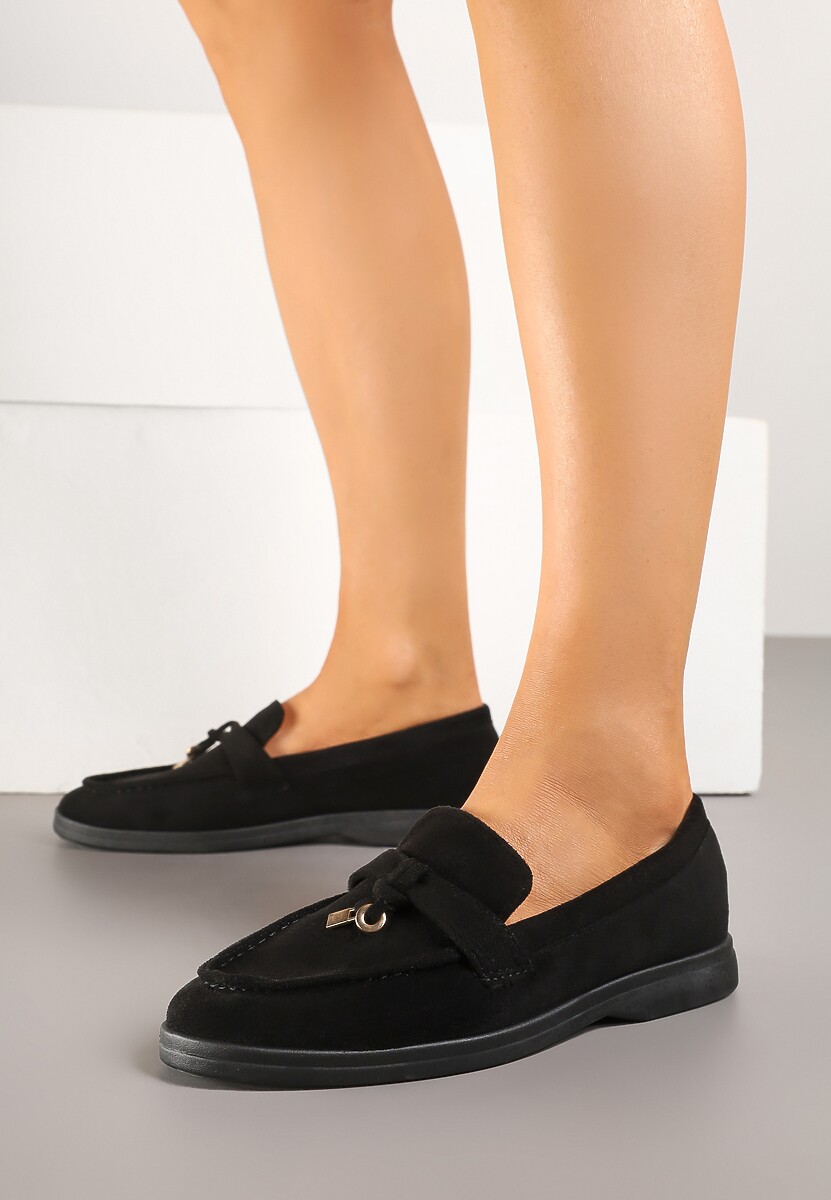 Czarne Mokasyny z Ekozamszu Zdobione Boho Aplikacją Sepiraella