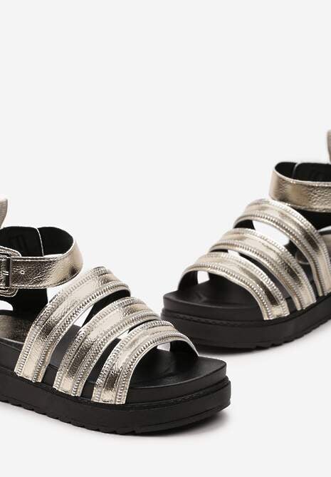 Złote Sandały Gladiatorki Ozdobione Suwakami na Paskach Zapinane na Sprzączkę Xerria