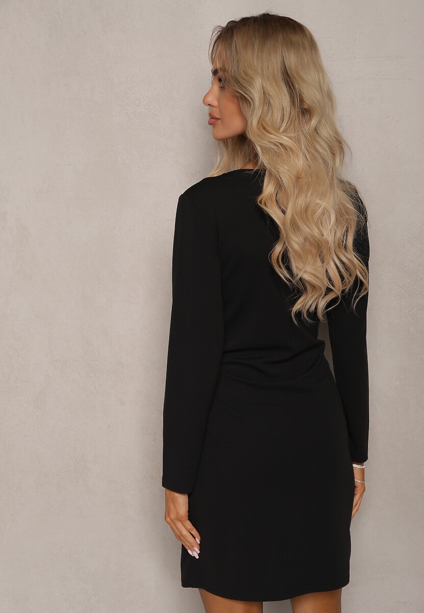 Czarna Kopertowa Sukienka Drapowana w Talii Ejorunna