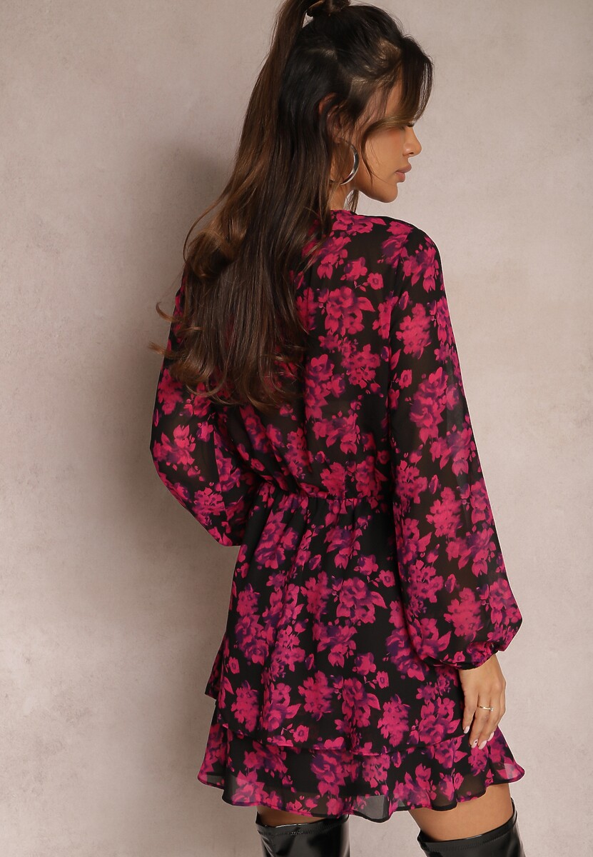 Różowa Mini Rozkloszowana Sukienka z Kopertowym Dekoltem w Kwiaty Retrina