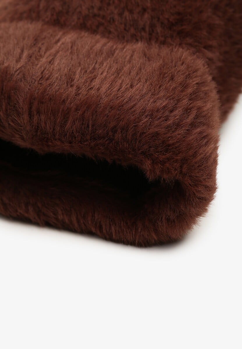 Brązowa Czapka Beanie z Wiskozą Wełną i Naszywką Zolirra