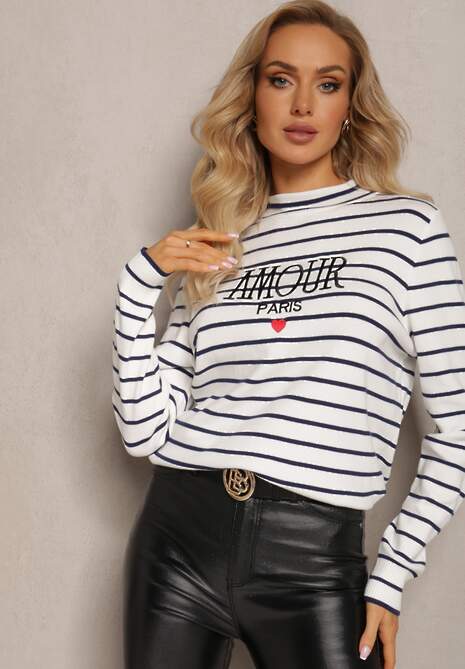 Biały Sweter Golf w Paski z Ozdobnym Haftem Olylla