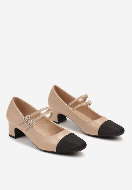Beżowe Czółenka ze Sprzączkami na Pasku i Ozdobnym Noskiem Mevaris