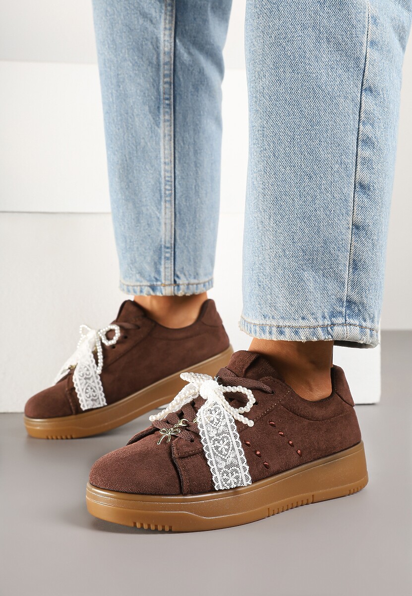 Brązowe Sneakersy na Niskiej Platformie z Aplikacjami i Kokardkami Divienne