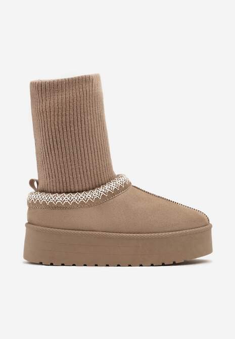 Ciemnobeżowe Śniegowce na Platformie z Ozdobną Dopasowaną Cholewką i Haftowanymi Obszyciami Tinnacilia