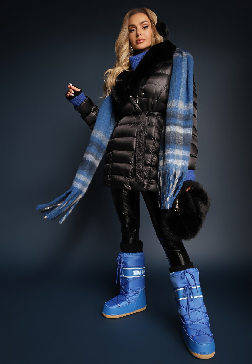 Czarna Pikowana Kurtka z Wiązanym Paskiem i Kołnierzem z Futerka Avrissa