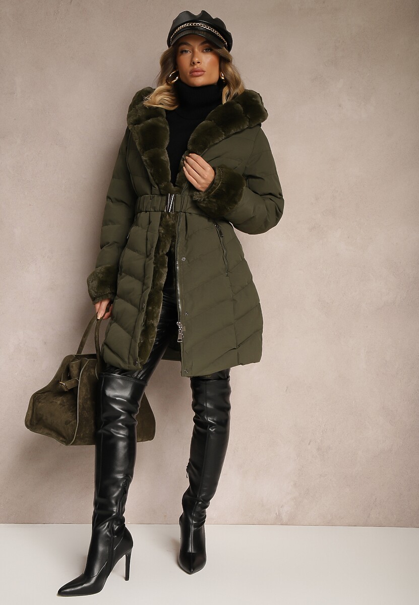 Ciemnozielona Kurtka z Pikowanymi Przeszyciami Mocno Ocieplana z Paskiem i Odpinanym Futerkiem Hedista