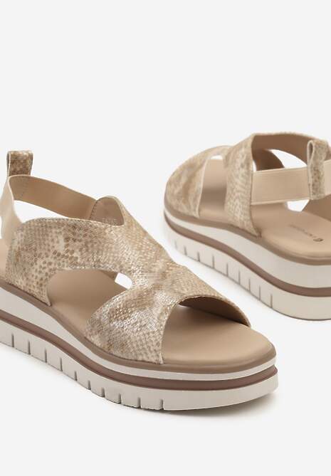 Beżowe Sandały na Platformie Ozdobione Tłoczeniem Mevalisse