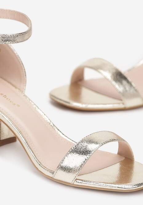 Złote Gładkie Sandały na Słupkowym Obcasie Saia