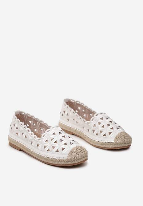 Białe Ażurowe Espadryle na Płaskiej Plecionej Podeszwie Kueria