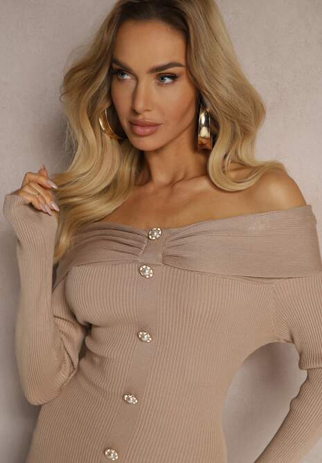 Beżowa Koktajlowa Sukienka Sweterkowa z Wiskozą Ozdobiona Rozcięciem na Kciuk i Guzikami Yasedi