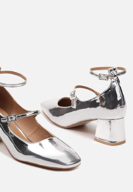 Srebrne Czółenka z Lakierowanej Imitacji Skóry na Słupku z Paskami Zapinane na Sprzączki Uravia