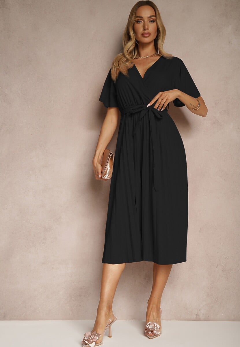 Czarna Sukienka Wiązana w Talii z Plisowaniem na Dole Dorseki