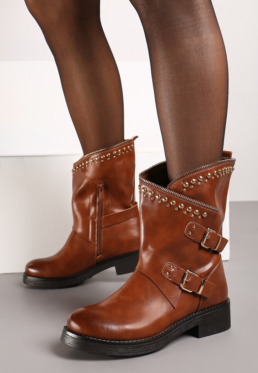 Brązowe Botki z Asymetryczną Cholewką w Motocyklowym Stylu z Klamrami i Nitami Marinisse