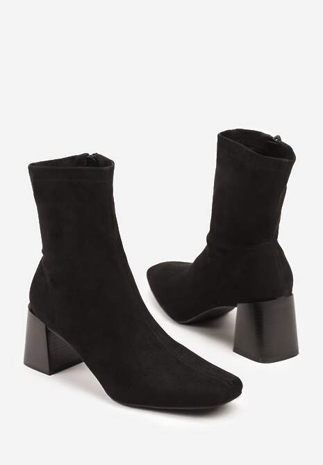 Czarne Botki Vices na Stożku z Noskiem o Kwadratowym Kształcie Amiste