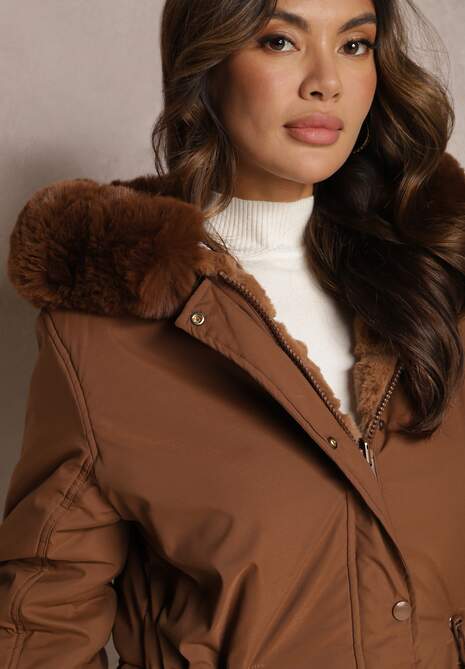 Brązowa Kurtka ze Ściągaczem i Kapturem z Futerkiem Selentia