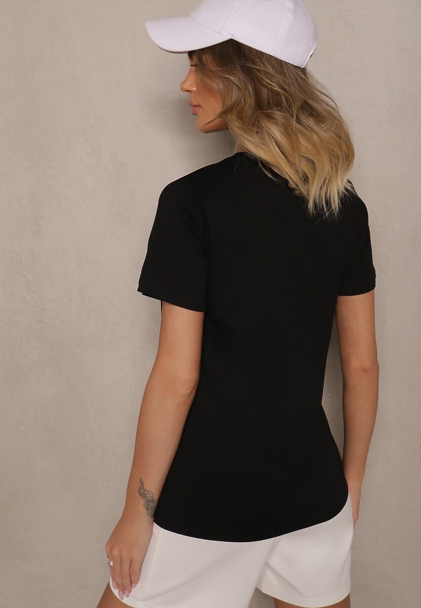 Czarny Bawełniany T-shirt z Ozdobną Naszywką w Kształcie Serca Viklara