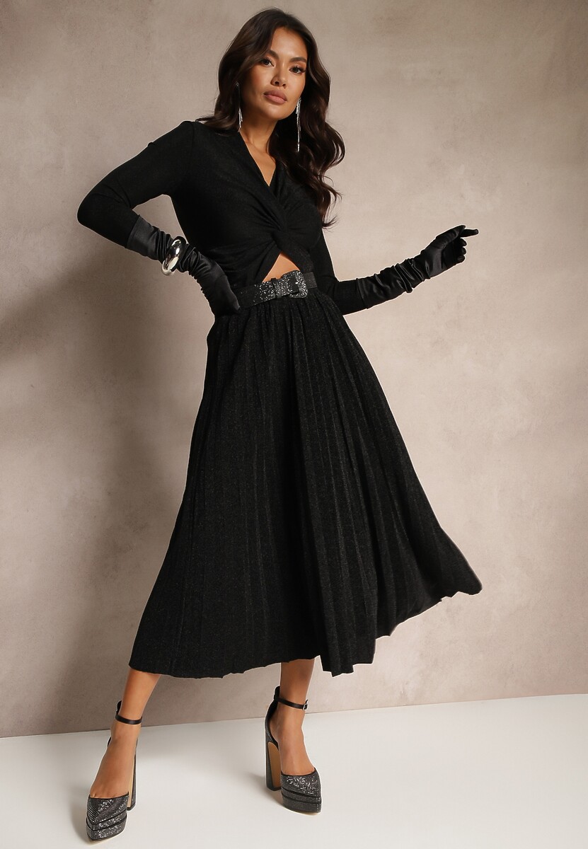 Czarna Połyskująca Spódnica o Rozkloszowanym Kroju z Gumką w Pasie i Plisami Edalliana