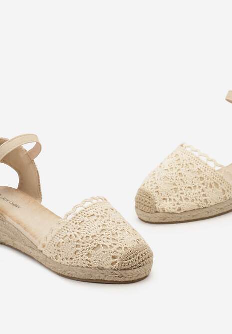 Beżowe Sandały w Stylu Espadryli na Koturnie z Plecionką i Ażurowym Noskiem Bellisae