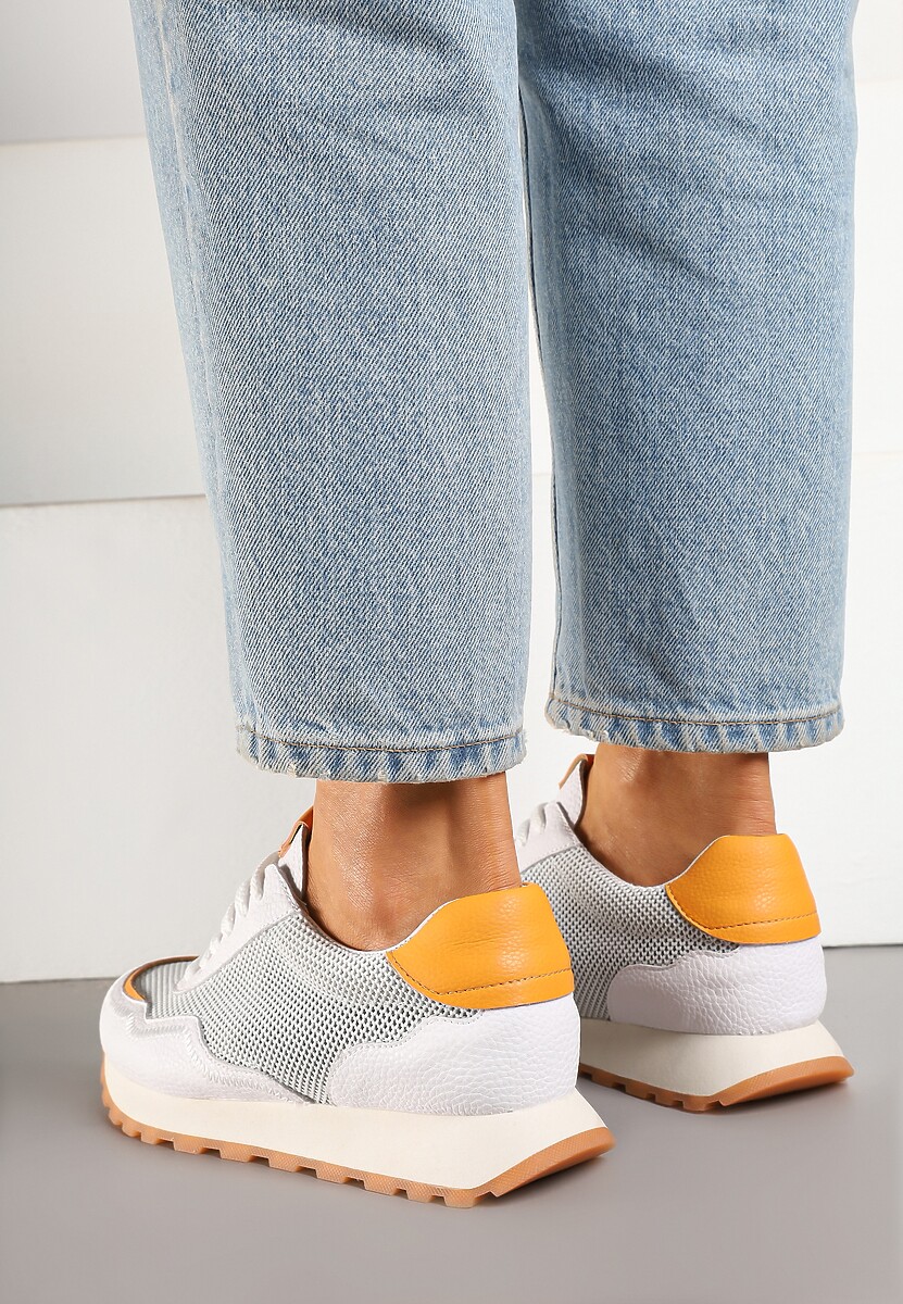 Białe Sneakersy Skórzane Ozdobione Geometrycznym Motywem Wibessa