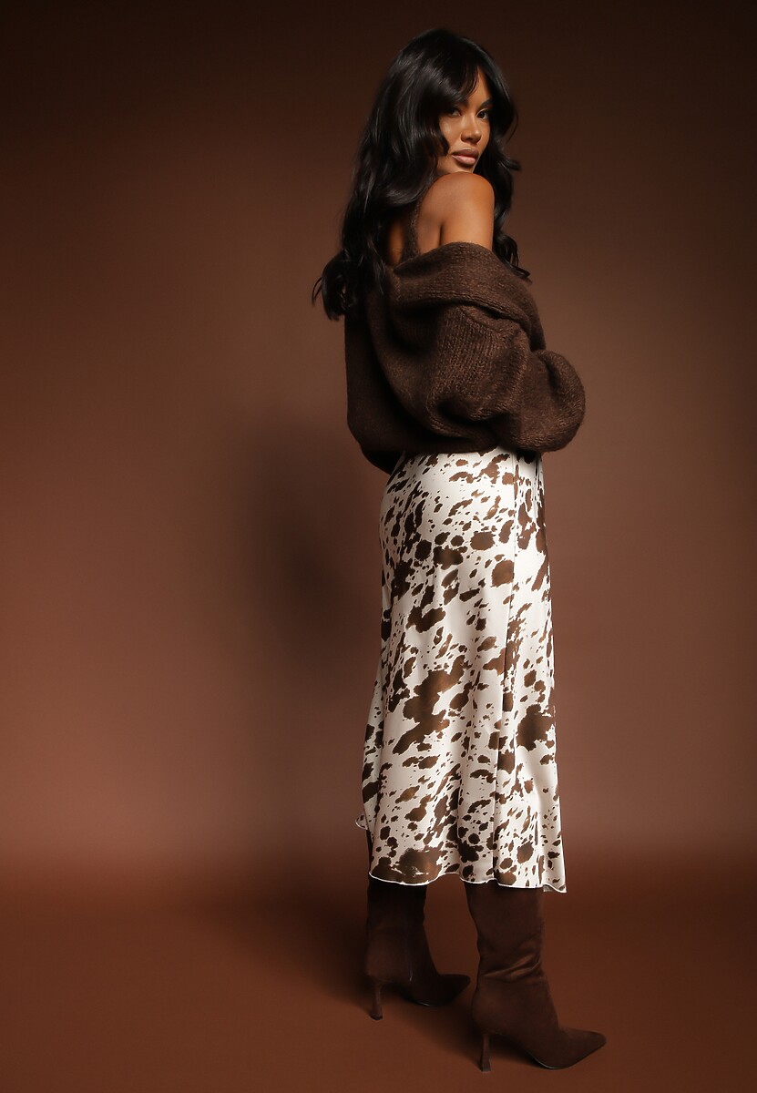 Brązowa Spódnica z Satynowej Tkaniny Zdobiona Krowim Printem Kolorea