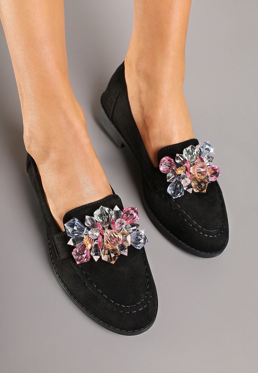 Czarne Mokasyny z Imitacji Zamszu z Biżuteryjną Aplikacją Zaliora