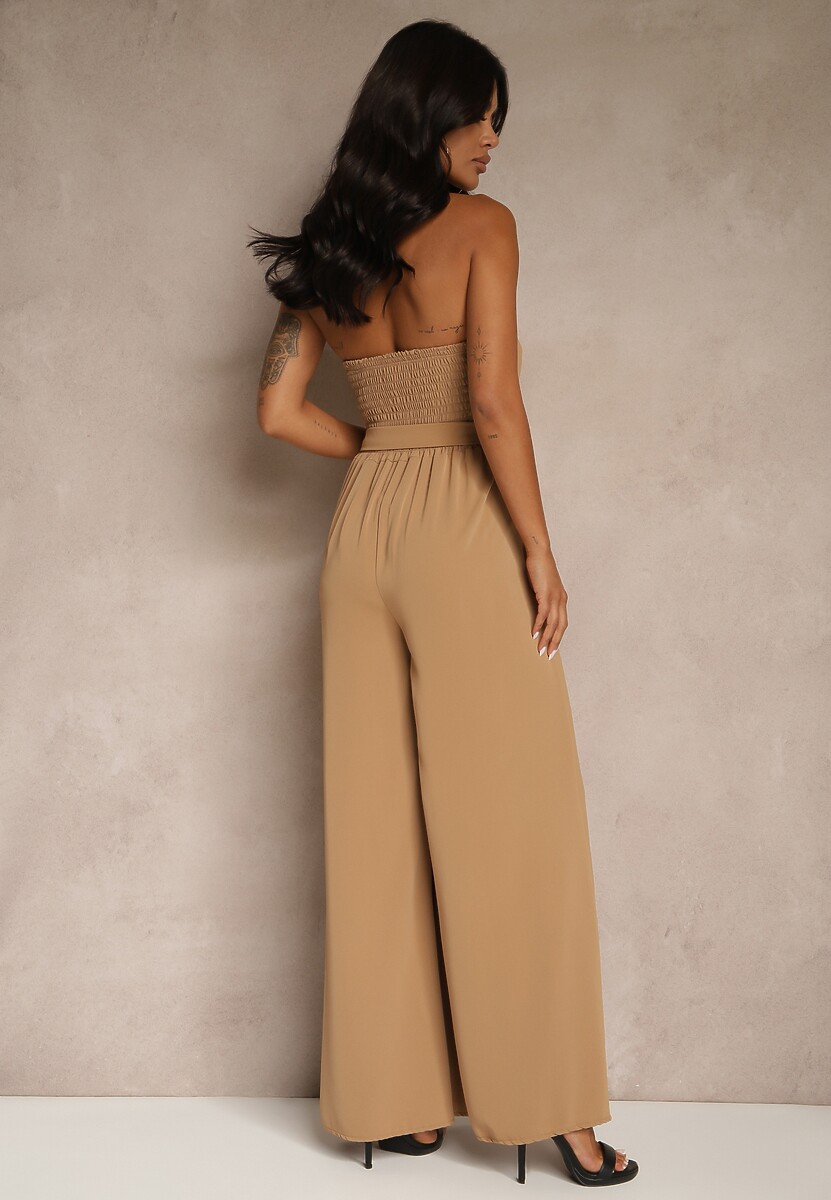 Ciemnobeżowy Kombinezon Koktajlowy Ozdobiony Paskiem z Metaliczną Klamrą Zermira