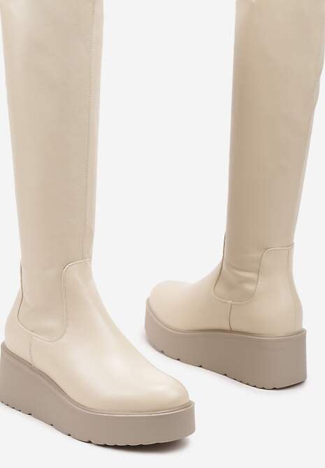 Beżowe Basicowe Kozaki na Grubej Podeszwie z Okrągłym Noskiem Tirisza