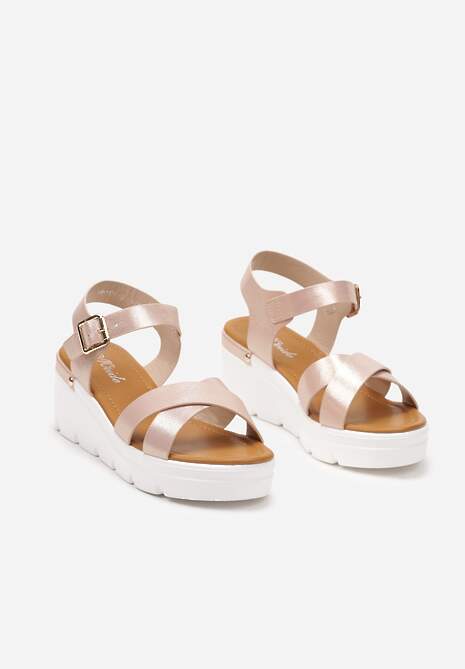 Szampańskie Casualowe Sandały na Koturnie ze Skrzyżowanymi Paskami Zapinane przy Kostce Erticpea