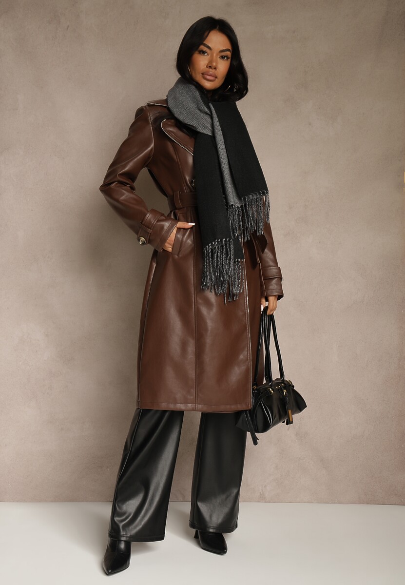 Czarny Szalik z Bawełny i Wiskozy o Klasycznym Fasonie z Frędzlami Vetirosa