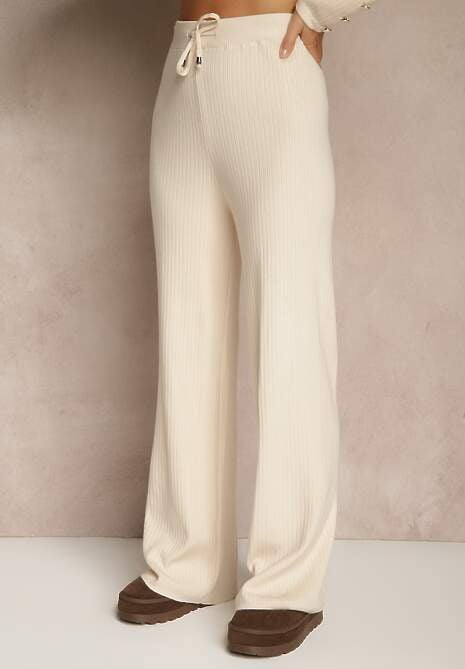 Jasnobeżowy Komplet z Dzianiny z Bawełną Spodnie Kardigan i T-shirt z Golfem Ralonia