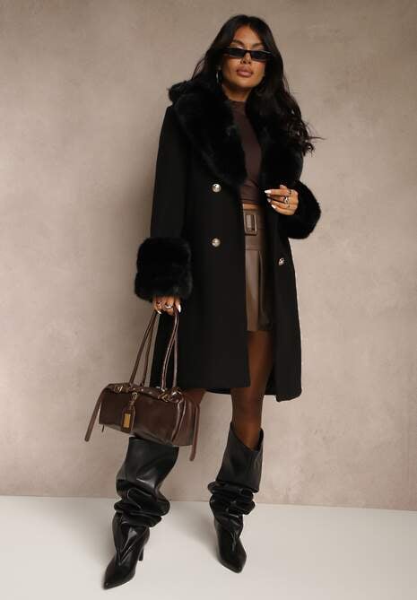 Czarny Dwurzędowy Płaszcz o Eleganckim Fasonie z Futerkowymi Zdobieniami  Lendrie