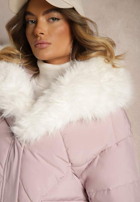 Różowa Kurtka Pikowana z Kapturem i Odpinanymi Futerkowymi Wstawkami Izafera