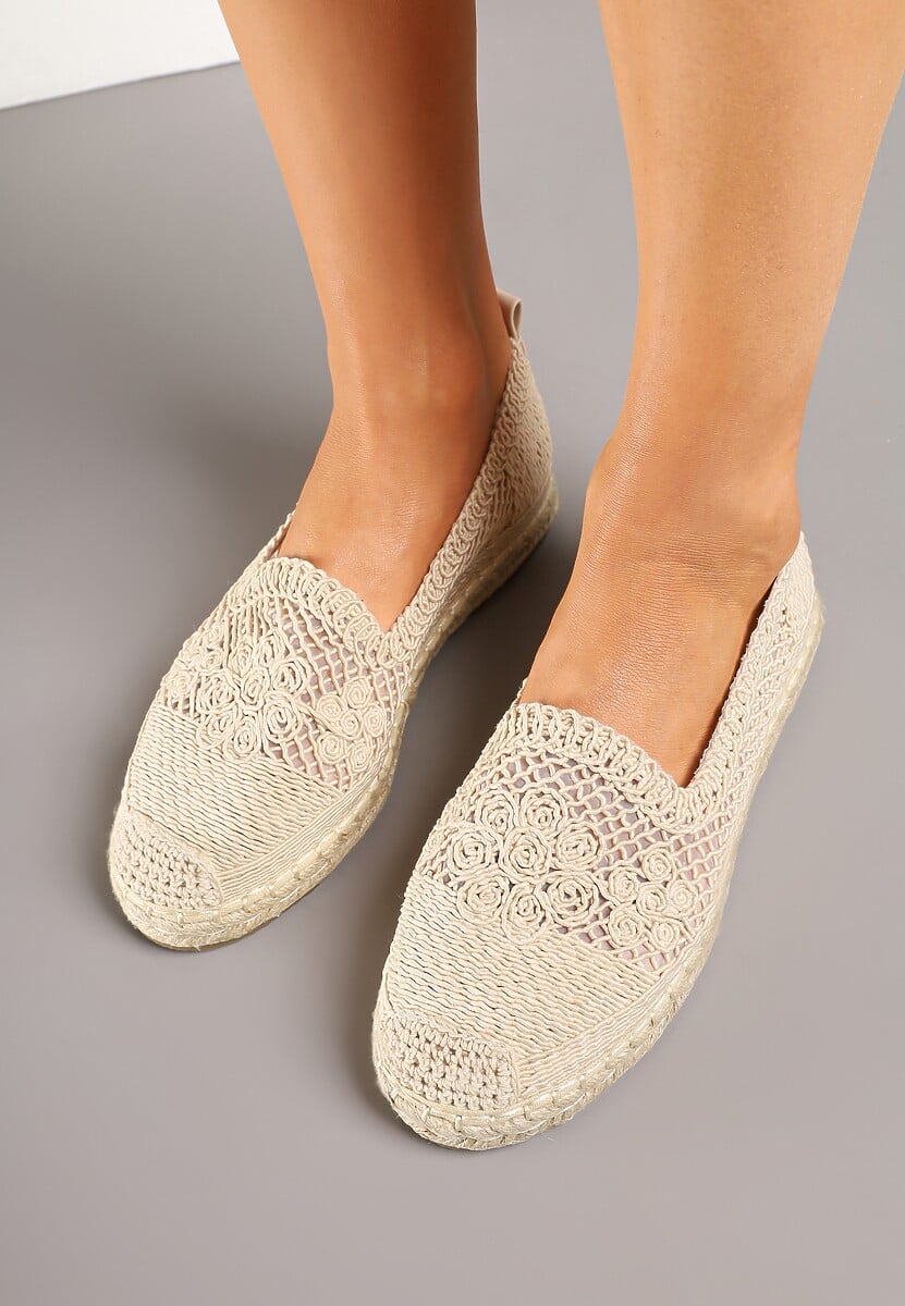 Beżowe Espadryle Vices na Plecionej Podeszwie Zdobione Szydełkowym Tłoczeniem Finselina