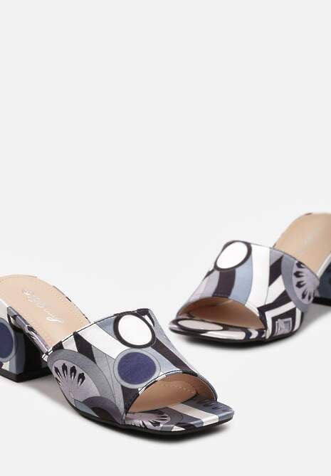 Granatowe Klapki Satynowe z Kwadratowym Noskiem w Malowniczy Wzór  Biza