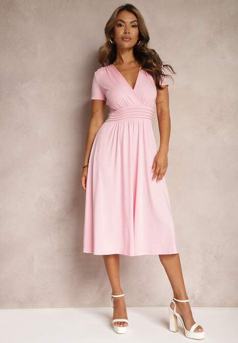 Różowa Sukienka Taliowana z Kopertowym Dekoltem o Rozkloszowanym Kroju Rimadea