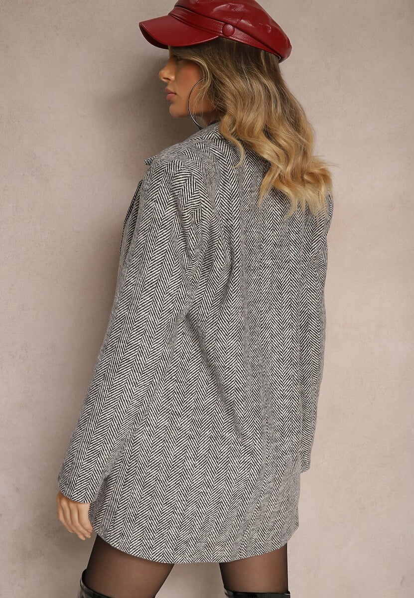 Czarno-Biała Marynarka Bez Zapięć Wyposażona w Poduszki w Ramionach i Kieszenie Avalira