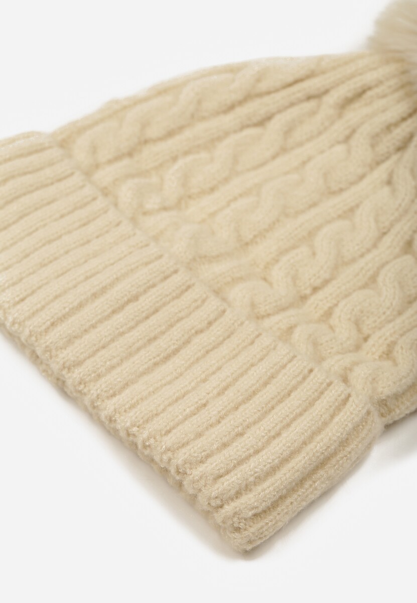 Beżowa Czapka z Pomponem Zdobiona Warkoczowym Splotem Vetizare