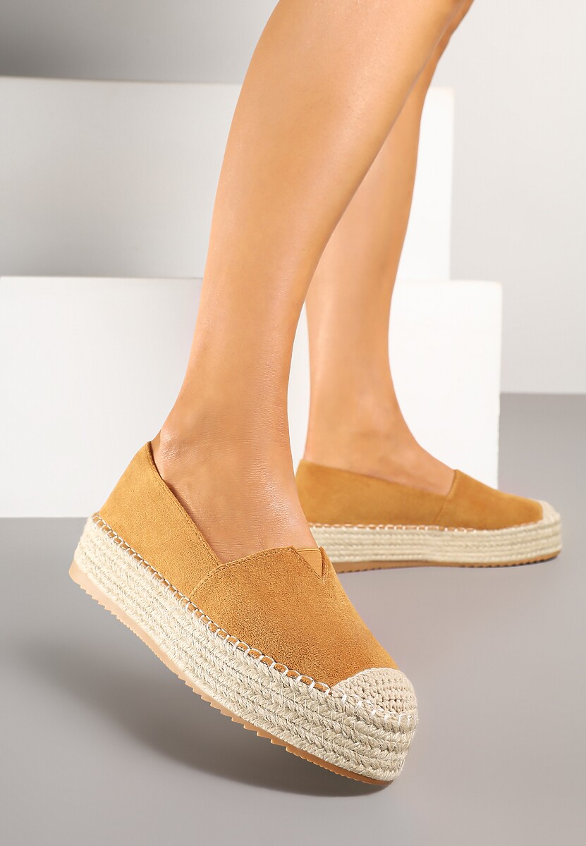 Ciemnobeżowe Espadryle z Imitacji Zamszu na Platformie z Jutowej Plecionki Mirrona