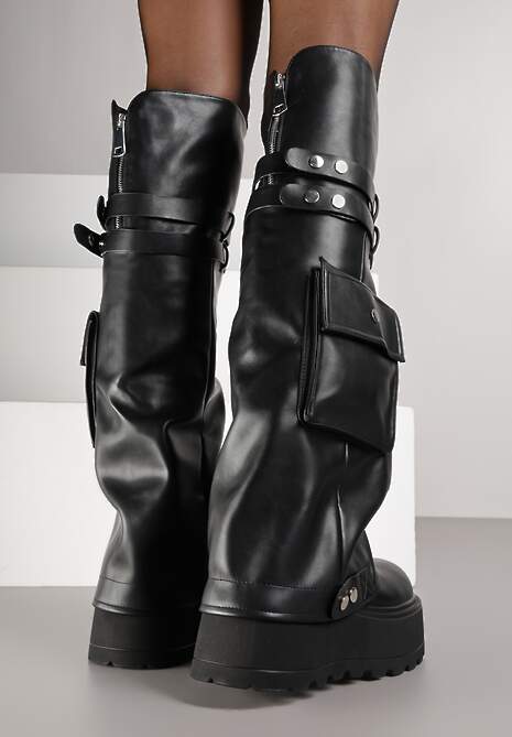 Czarne Kozaki na Platformie Ozdobione Kieszonką i Wywiniętą Cholewką Aflite