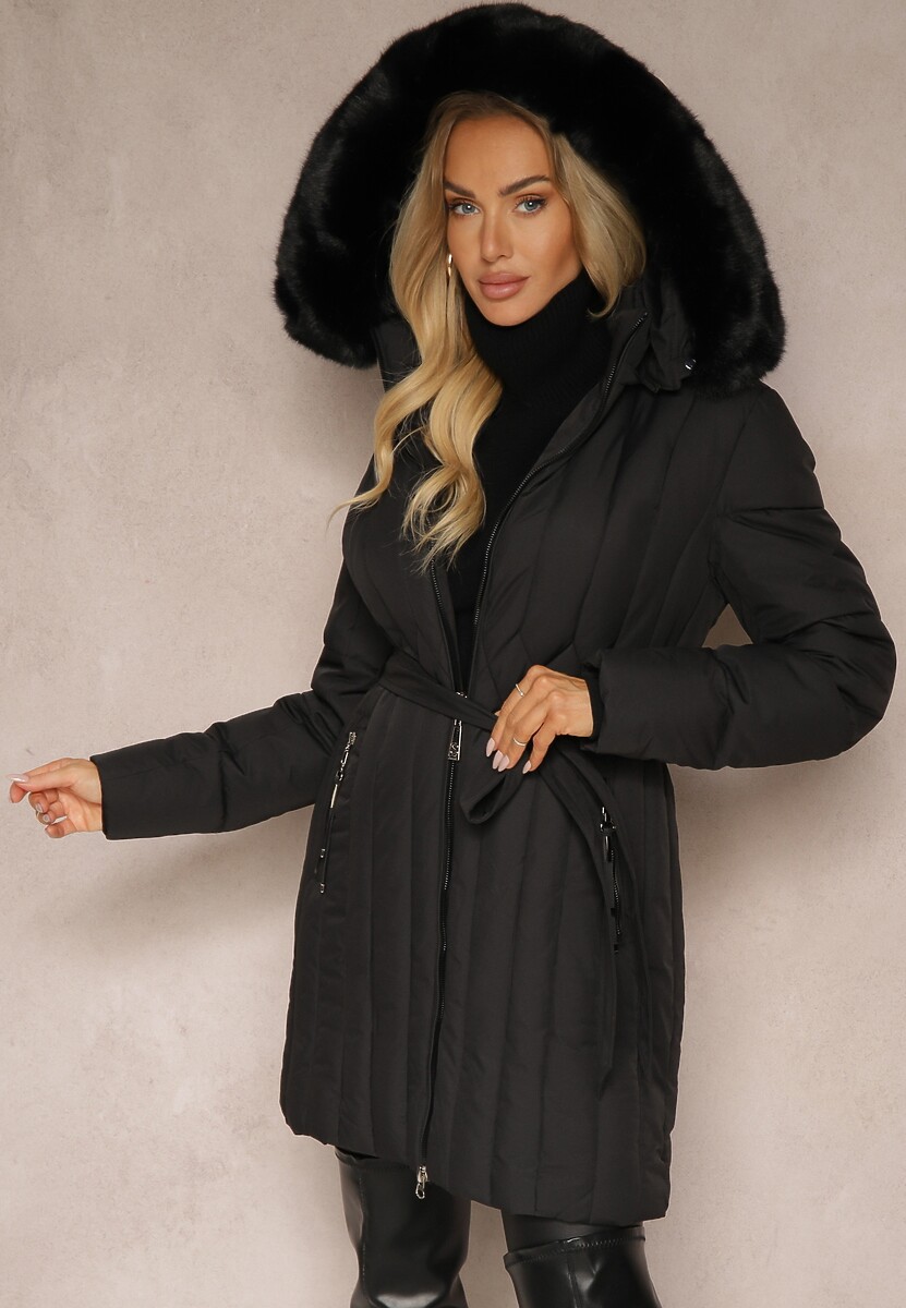 Ciemnoszara Pionowo Pikowana Kurtka z Kapturem z Futrzanym Wykończeniem i Wiązanym Paskiem Leozelle