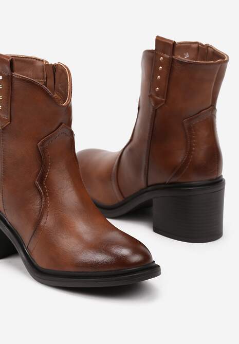 Brązowe Klasyczne Botki na Obcasie z Nitami Stelissa