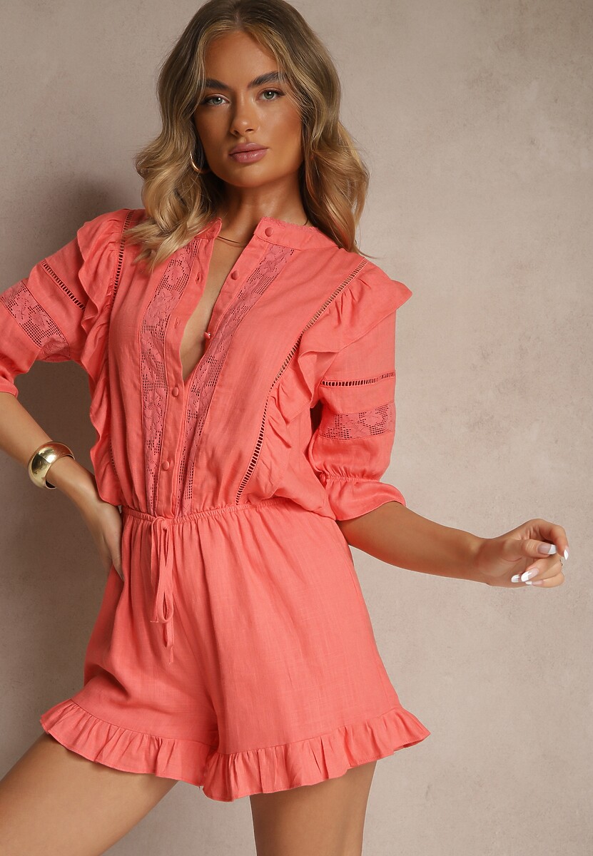 Biały Wiskozowy Kombinezon z Lnem w Rustykalnym Stylu z Koronką i Falbanami Linulia