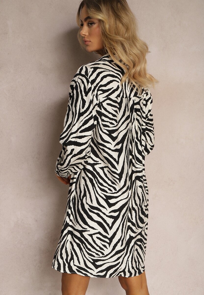 Biało-Czarna Sukienka o Koszulowym Kroju z Dekoltem w Serek i Zapięciem na Guziki Laveira