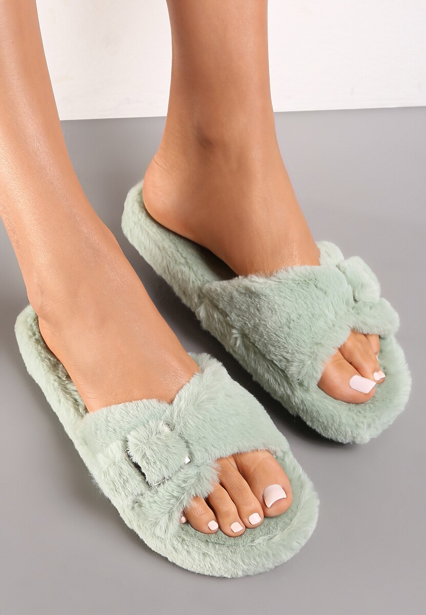 Zielone Kapcie Futrzane ze Sprzączką Nasch