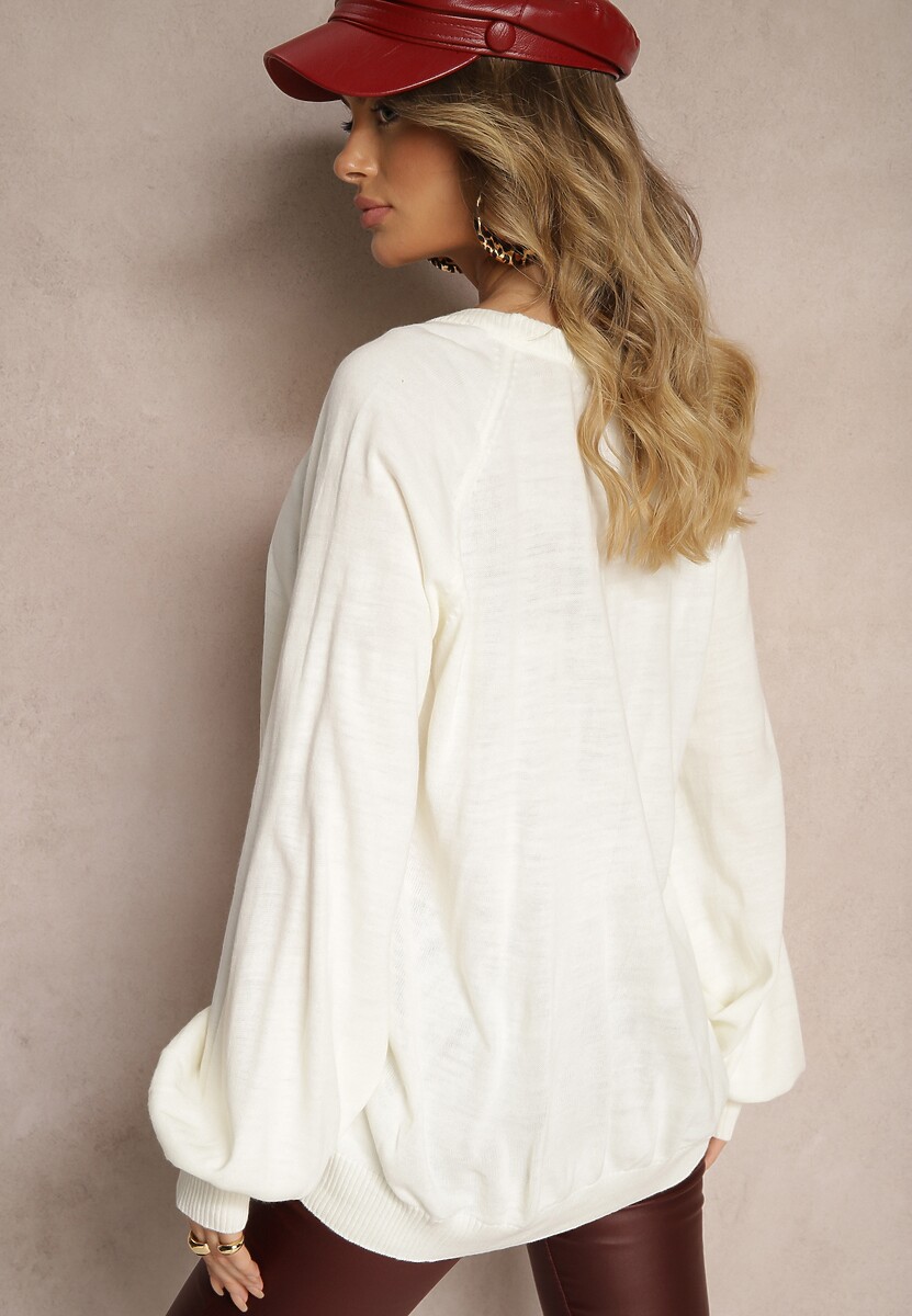 Jasnobeżowy Sweter Oversize Ozdobiony Szerokimi Ściągaczami Anittia