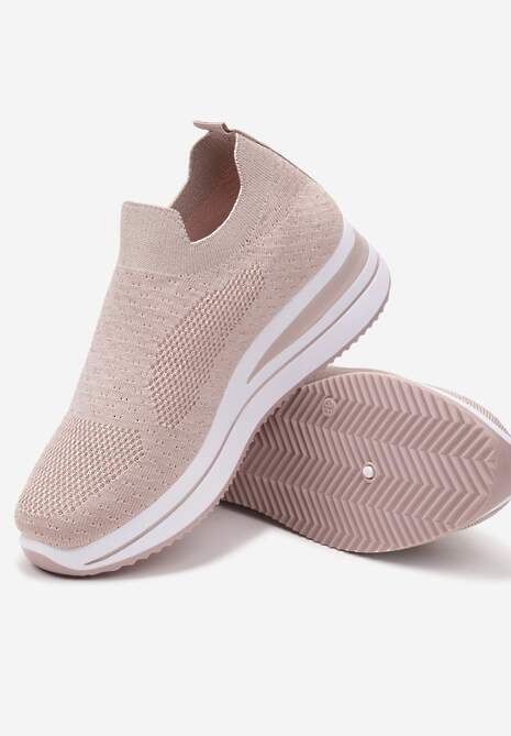 Różowe Buty Sportowe z Elastyczną Lekko Błyszczącą Cholewką Kiranella